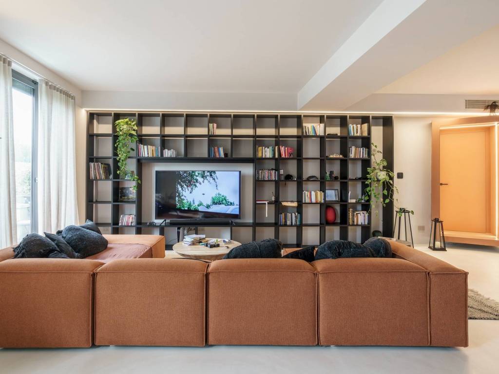 appartamento in vendita a Milano in zona Barona