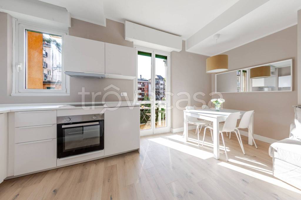 appartamento in vendita a Milano in zona Il Portello