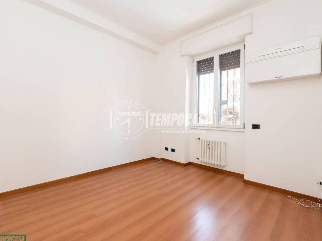 appartamento in vendita a Milano in zona Adriano