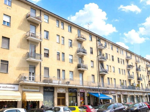 appartamento in vendita a Milano in zona Famagosta