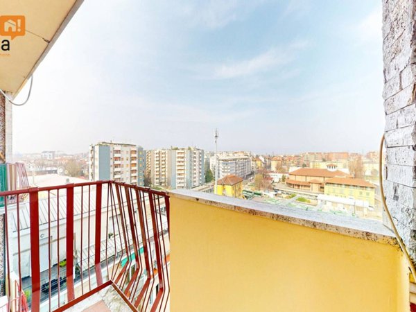 appartamento in vendita a Milano in zona Rottole