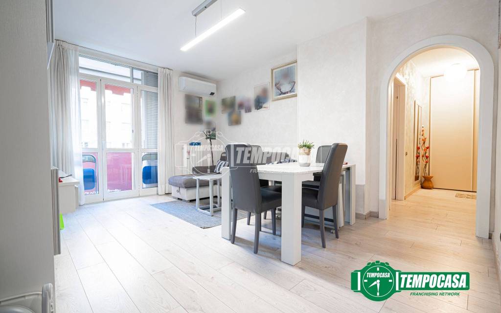 appartamento in vendita a Milano in zona QT8