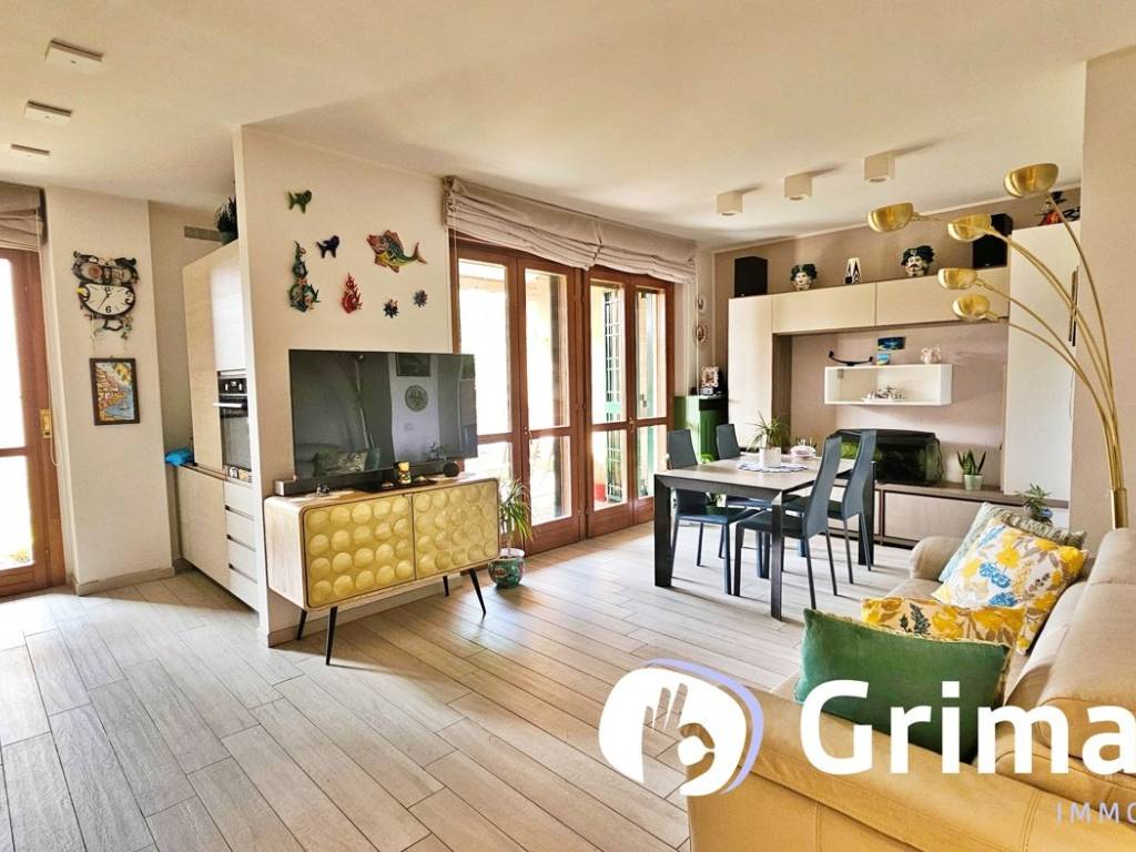 appartamento in vendita a Milano in zona Chiesa Rossa