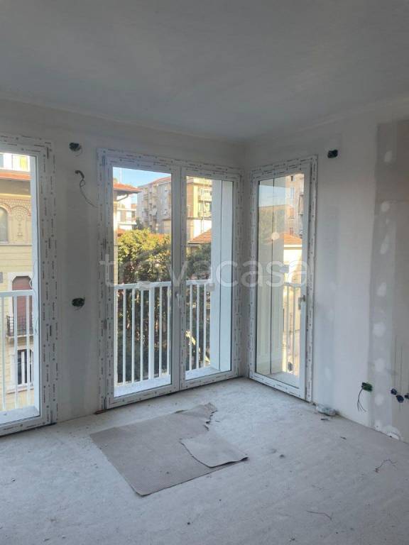 appartamento in vendita a Milano in zona Ghisolfa