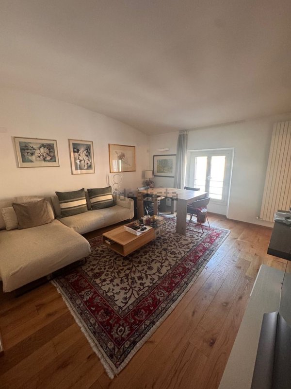 appartamento in vendita a Milano in zona Sempione