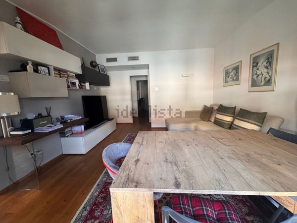 appartamento in vendita a Milano in zona Sempione