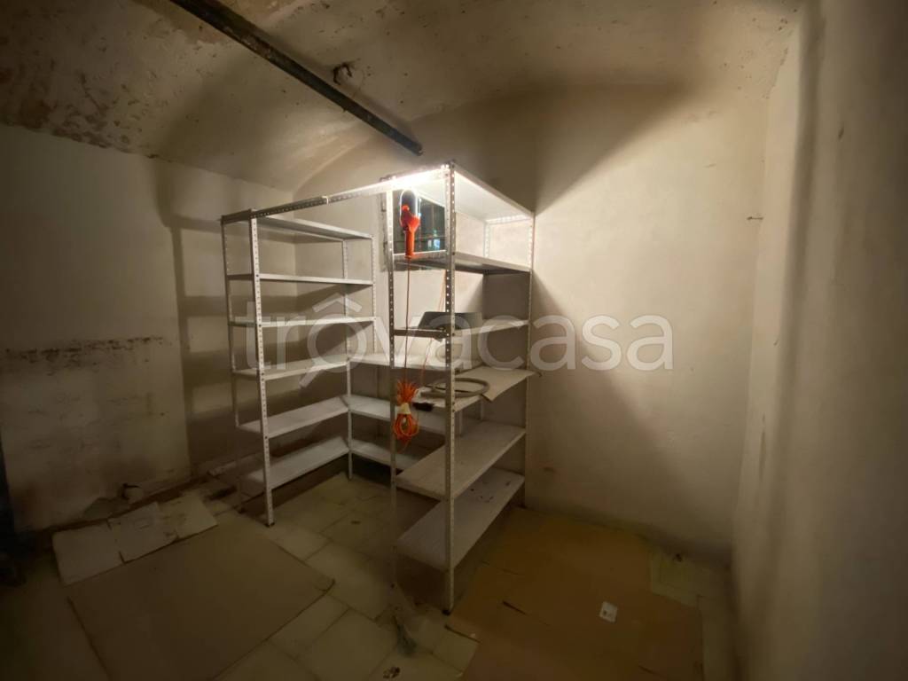 locale commerciale in vendita a Milano in zona Porta Romana