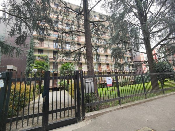 appartamento in vendita a Milano in zona Prato Centenaro