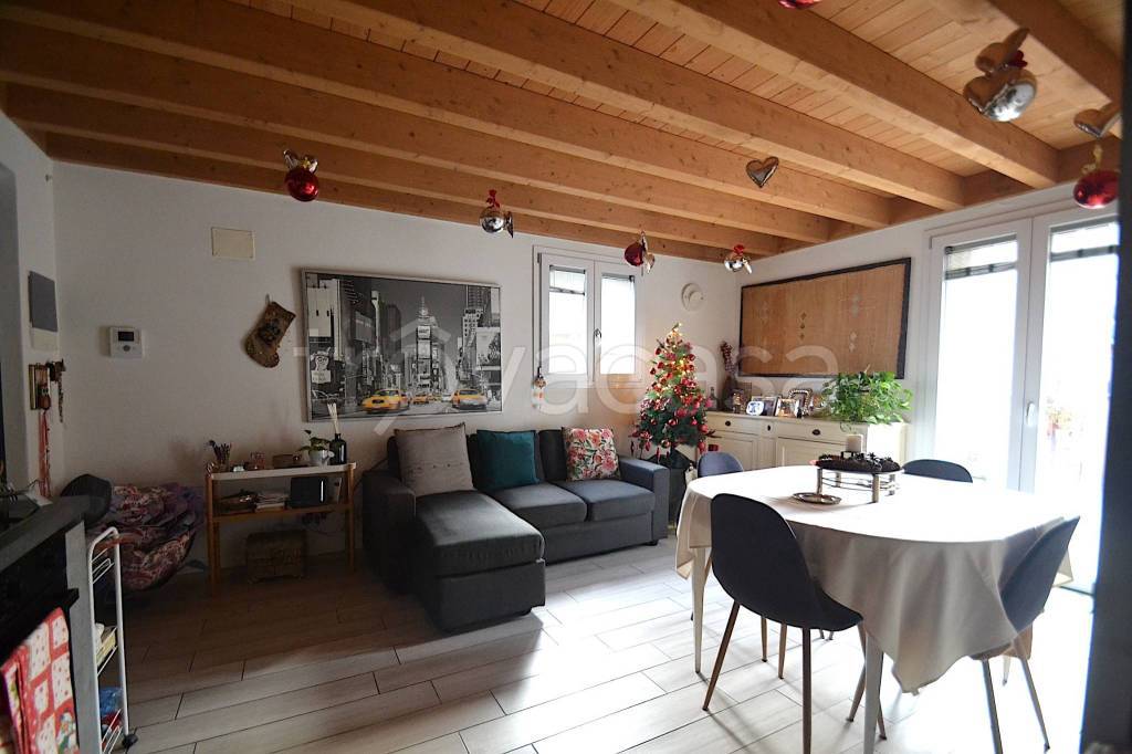 appartamento in vendita a Milano in zona Musocco