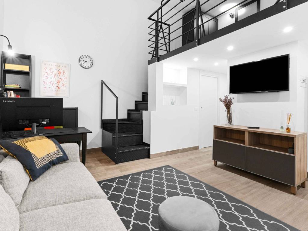 appartamento in vendita a Milano in zona Morivione