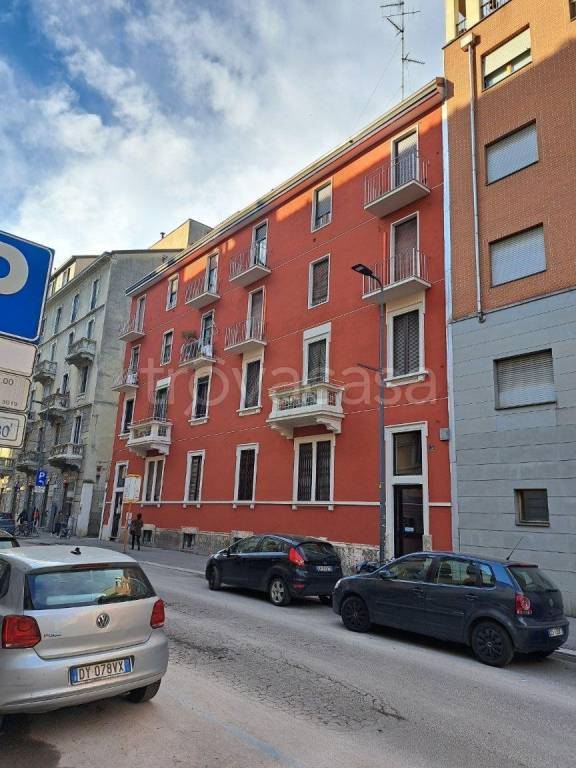 ufficio in vendita a Milano in zona Turro