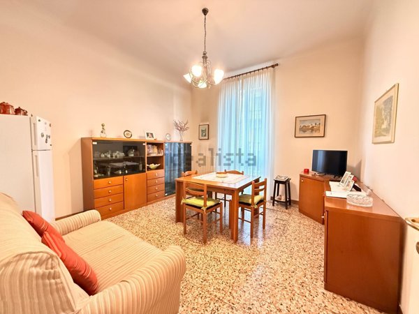 appartamento in vendita a Milano in zona Bocconi