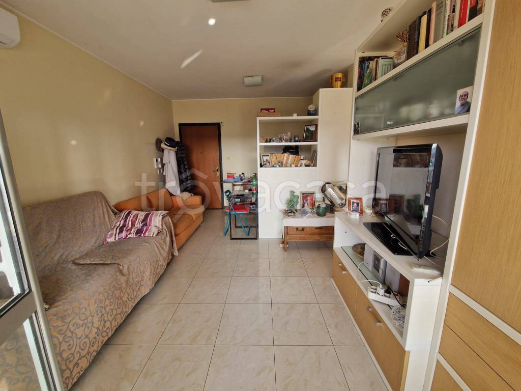 appartamento in vendita a Milano in zona Quarto Oggiaro