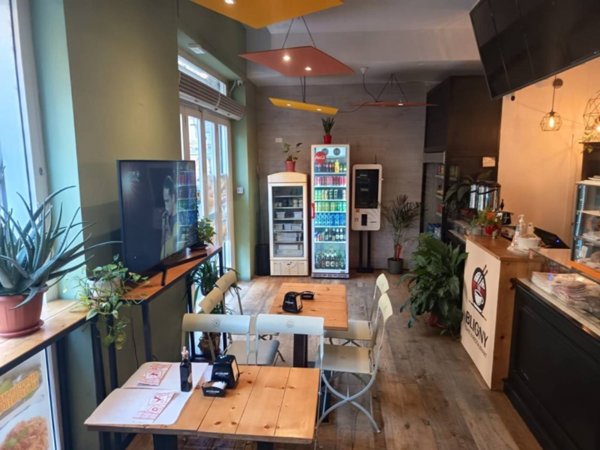 negozio in vendita a Milano in zona Bocconi