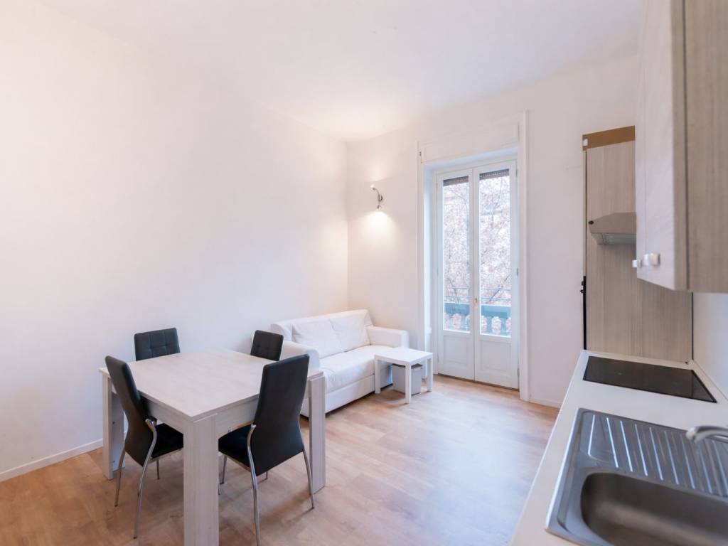 appartamento in vendita a Milano in zona Città Studi