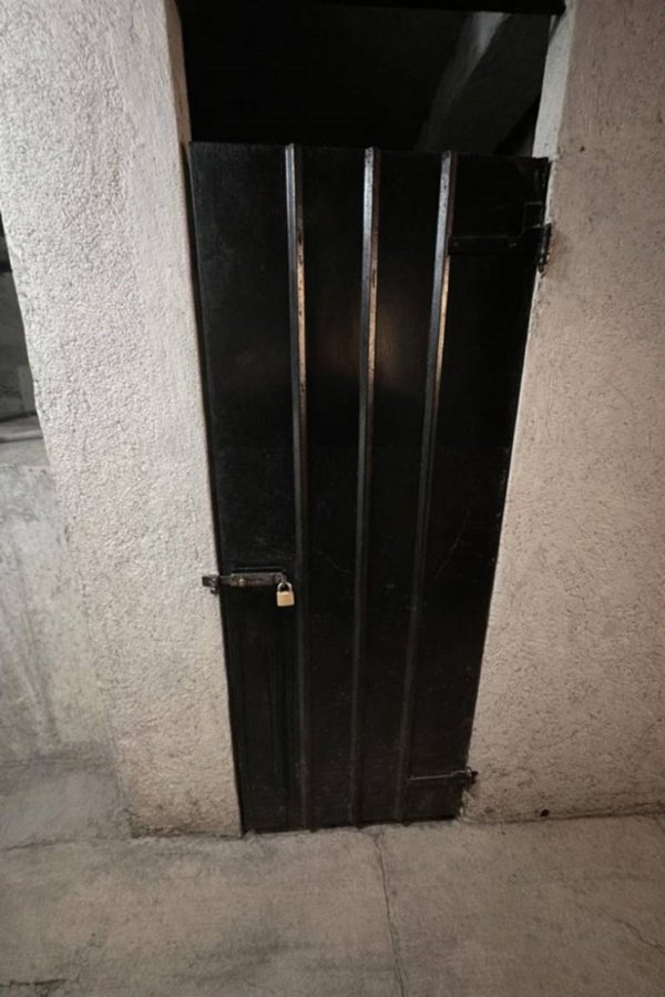 locale commerciale in vendita a Milano in zona Quarto Oggiaro