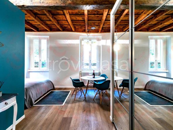 appartamento in vendita a Milano in zona Porta Garibaldi