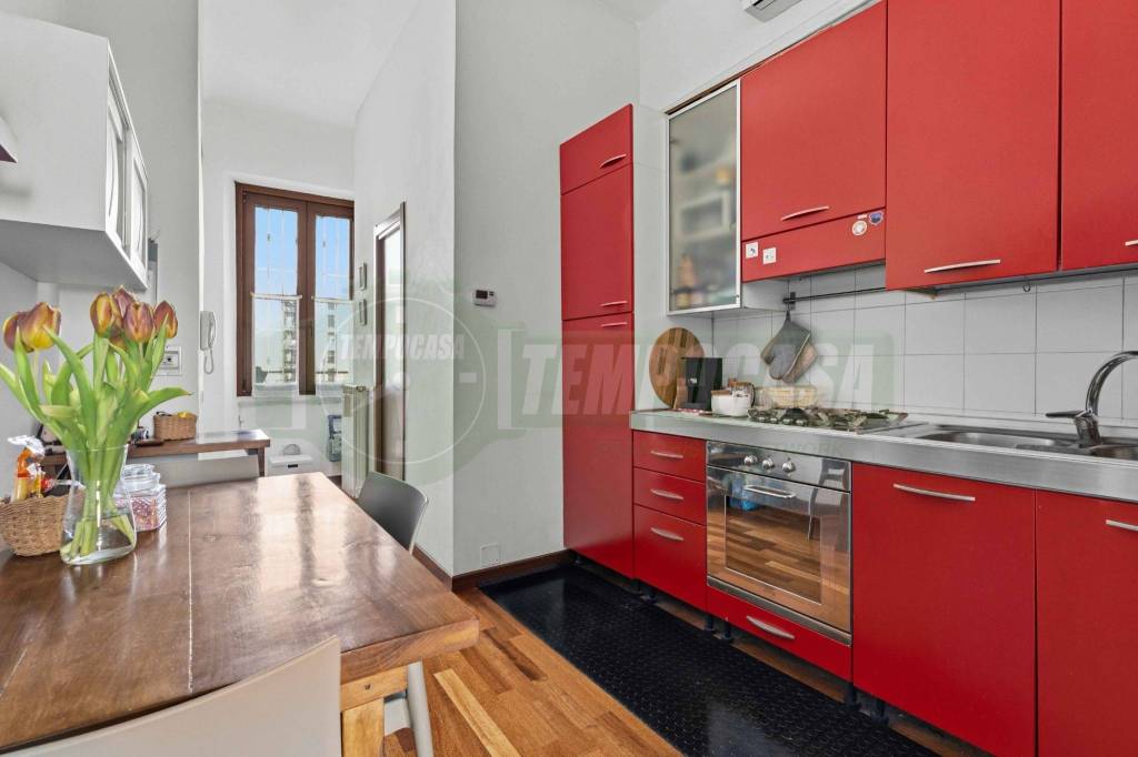 appartamento in vendita a Milano in zona Solari