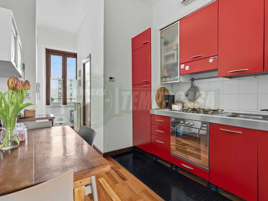 appartamento in vendita a Milano in zona Solari