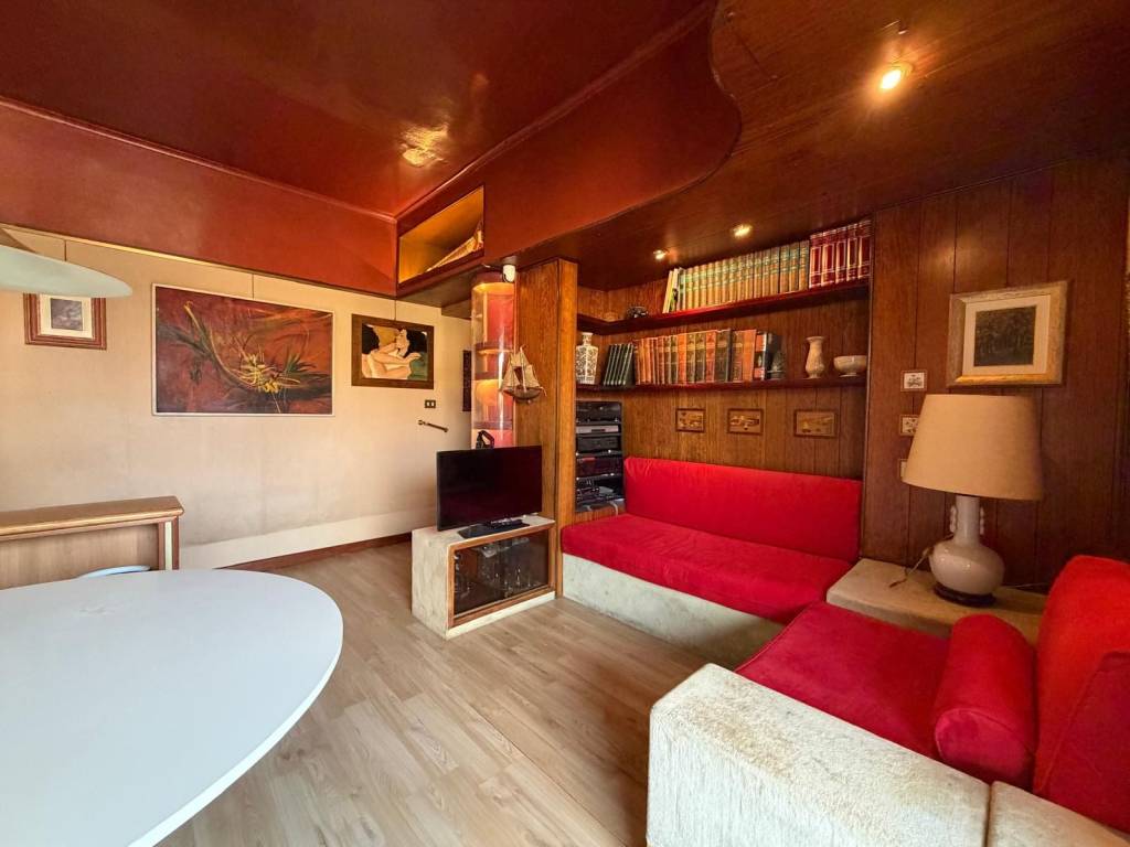 appartamento in vendita a Milano in zona Chiesa Rossa