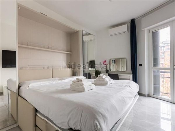 appartamento in vendita a Milano in zona Famagosta