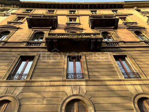appartamento in vendita a Milano in zona Sempione