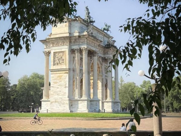 appartamento in vendita a Milano in zona Sempione