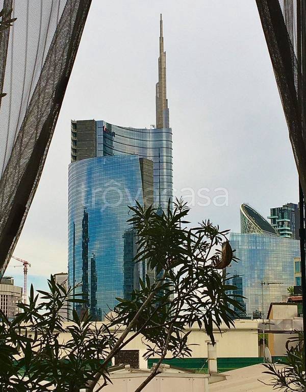 appartamento in vendita a Milano in zona Porta Garibaldi