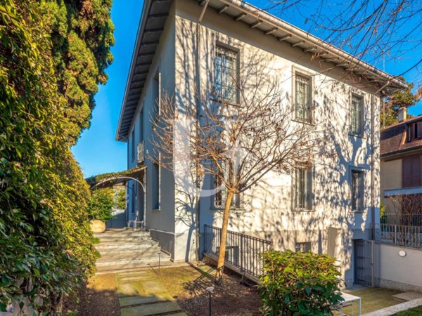 casa indipendente in vendita a Milano in zona Maggiolina