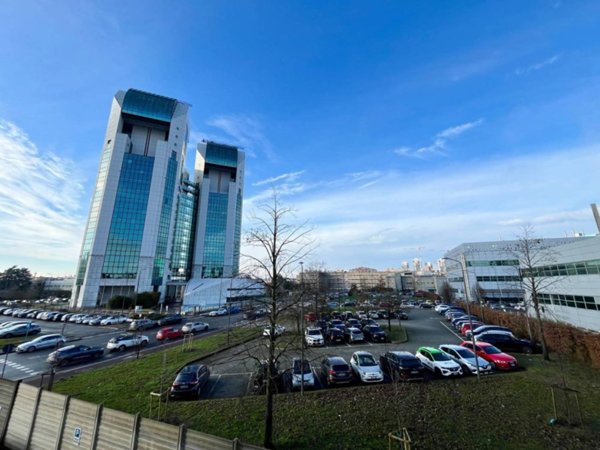 appartamento in vendita a Milano in zona Lorenteggio