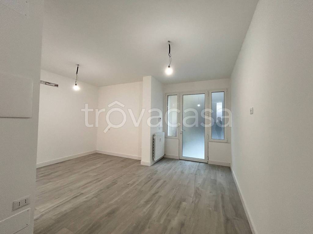 appartamento in vendita a Milano in zona Bocconi