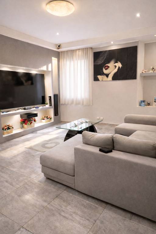 appartamento in vendita a Milano in zona Chiesa Rossa