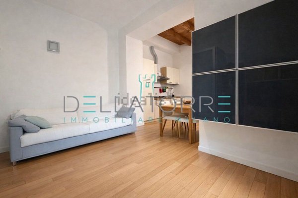 appartamento in vendita a Milano in zona Porta Ticinese