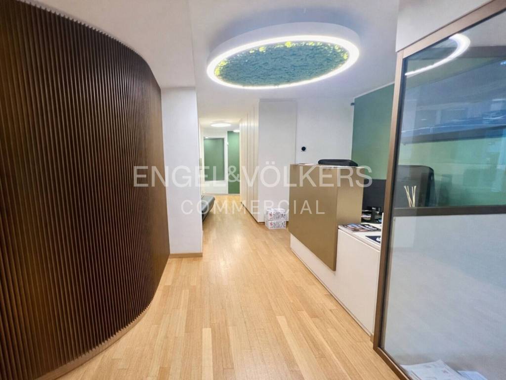 ufficio in vendita a Milano in zona Centro Storico
