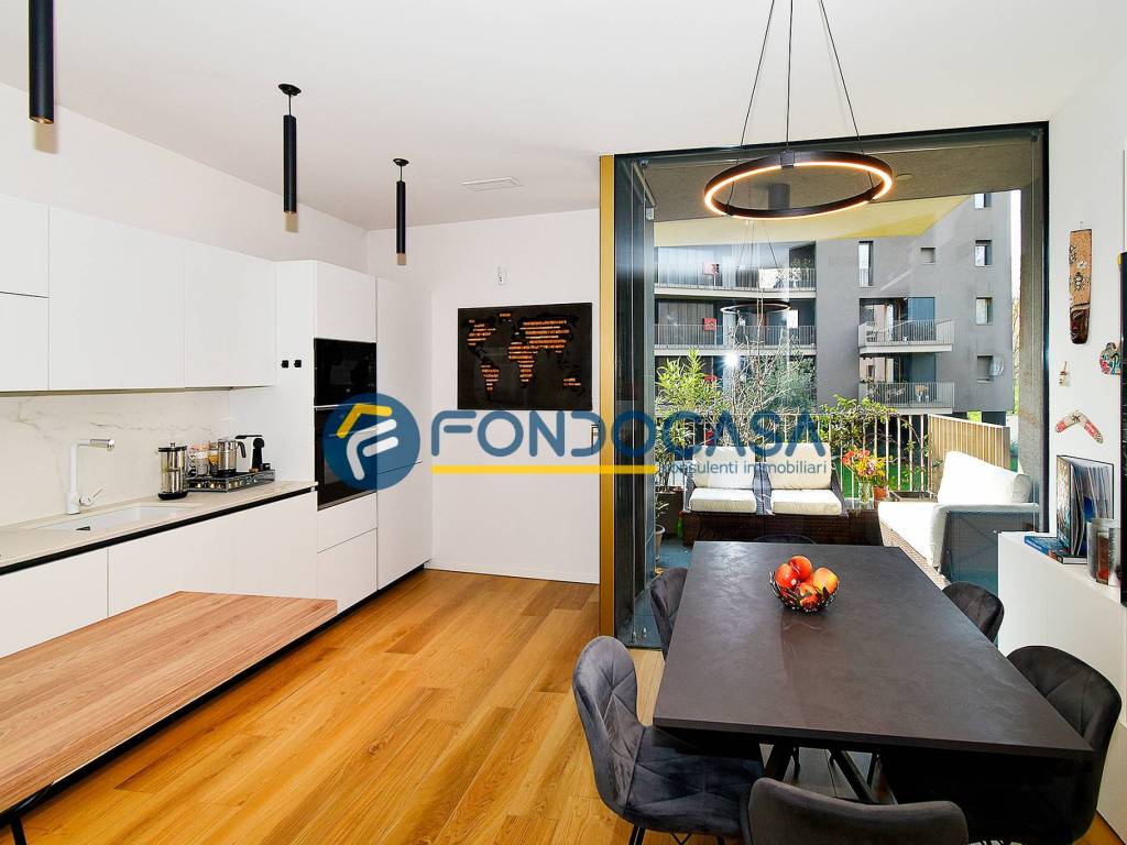 appartamento in vendita a Milano in zona Adriano