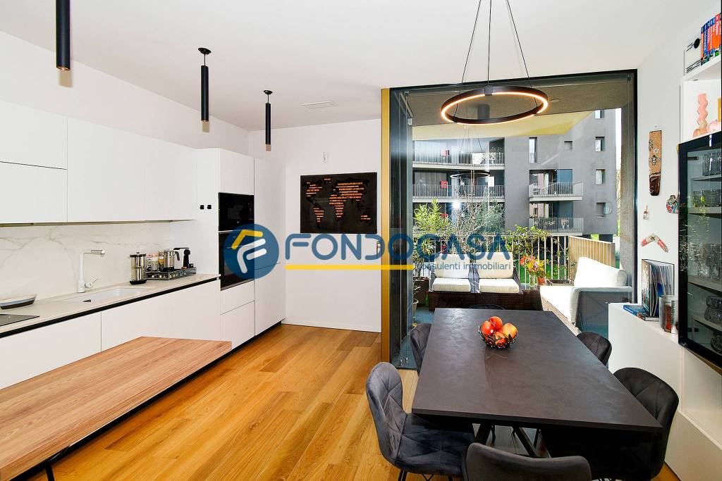 appartamento in vendita a Milano in zona Adriano