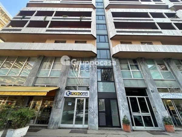 negozio in vendita a Milano in zona Maggiolina