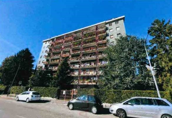 ufficio in vendita a Milano in zona San Siro