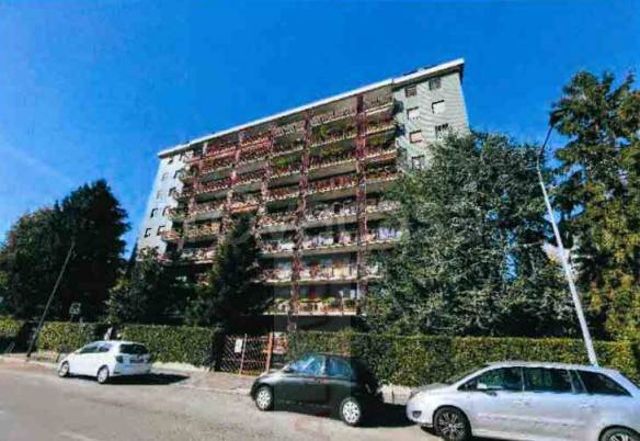 ufficio in vendita a Milano in zona San Siro