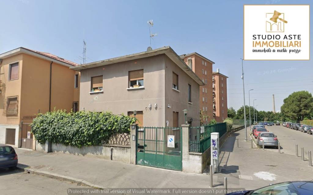 appartamento in vendita a Milano in zona Corvetto