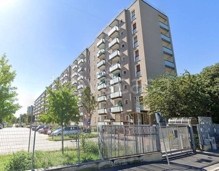 appartamento in vendita a Milano in zona Quarto Oggiaro