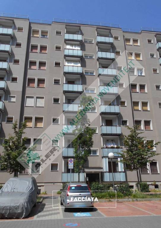 appartamento in vendita a Milano in zona Quarto Oggiaro