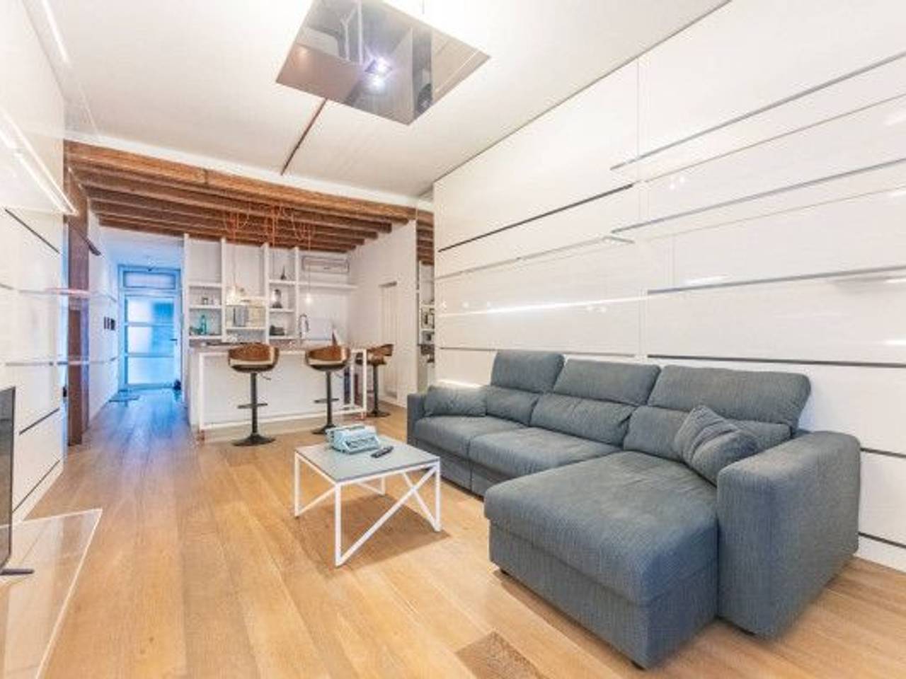 appartamento in vendita a Milano in zona Porta Garibaldi