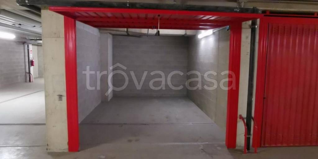 ufficio in vendita a Milano in zona Dergano