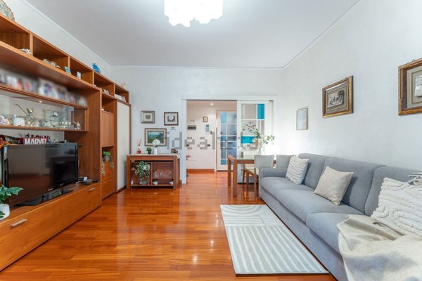 appartamento in vendita a Milano in zona Crescenzago