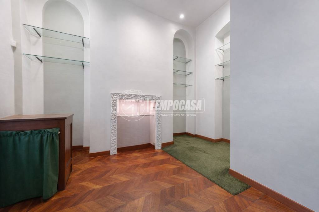 negozio in vendita a Milano in zona Porta Venezia