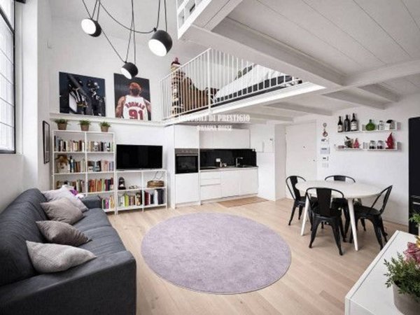 appartamento in vendita a Milano in zona Sempione