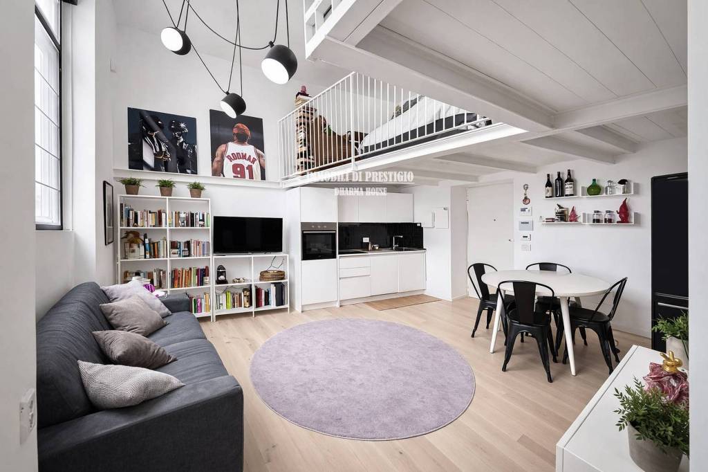 appartamento in vendita a Milano in zona Sempione