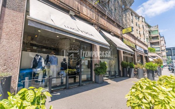 negozio in vendita a Milano in zona Isola