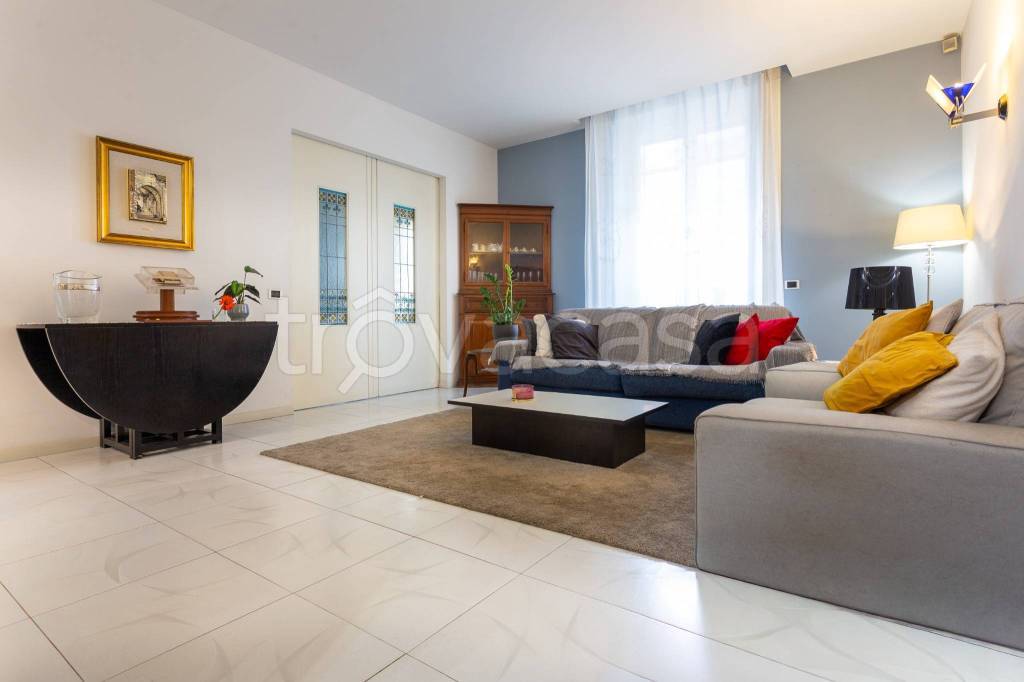 appartamento in vendita a Milano in zona Porta Romana